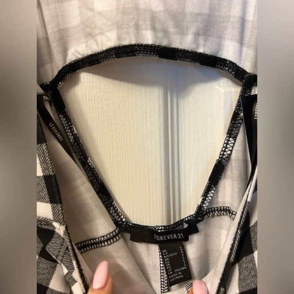 Forever 21 Black & White Gingham Sweetheart Neckline Romper - Picture 9 of 14